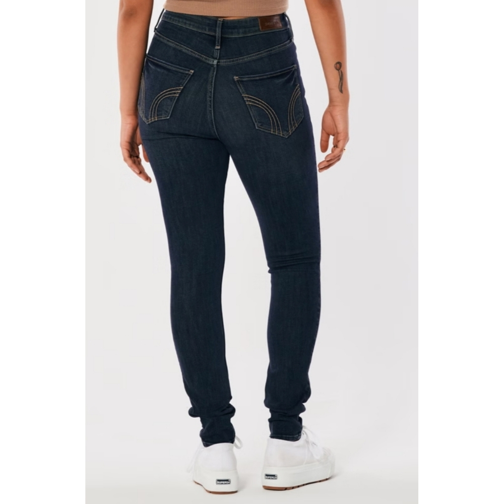 Womens Hollister ultra highrise super skinny stretch size 3s medium/dark wash